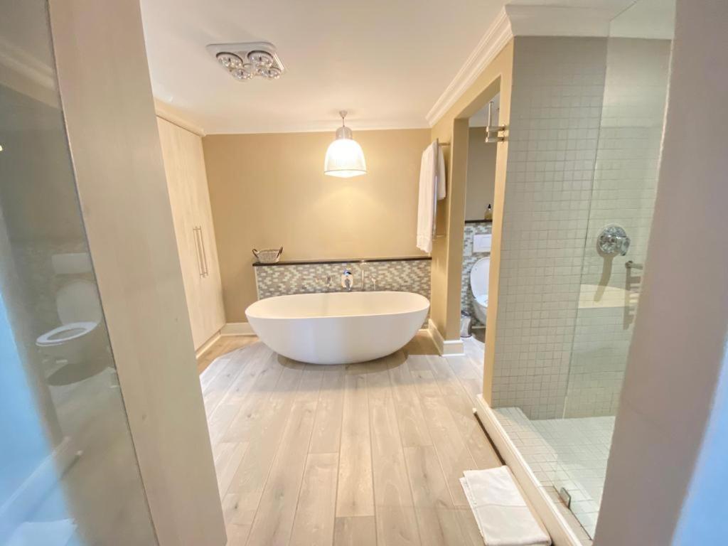 Loddey'S Self Catering Apartments - By Beach Collection Strand Eksteriør billede