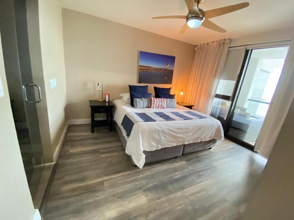 Loddey'S Self Catering Apartments - By Beach Collection Strand Eksteriør billede