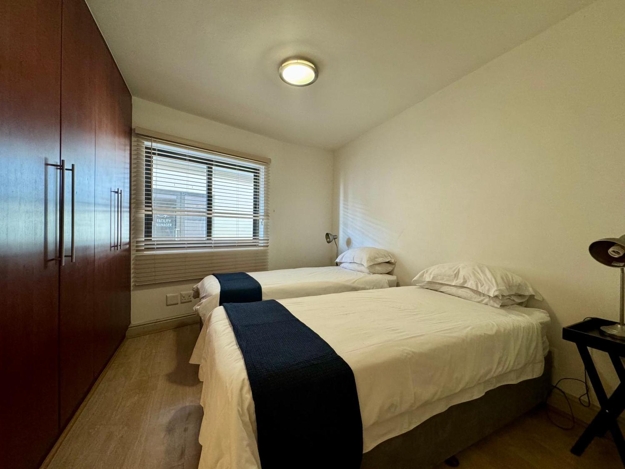 Loddey'S Self Catering Apartments - By Beach Collection Strand Eksteriør billede